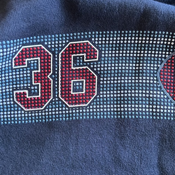 Carter’s Hooded Sweatshirt. - Picture 3 of 7